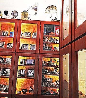 LHxet0nxQoqICPAaIDj3_1Toasters and Toys.jpg